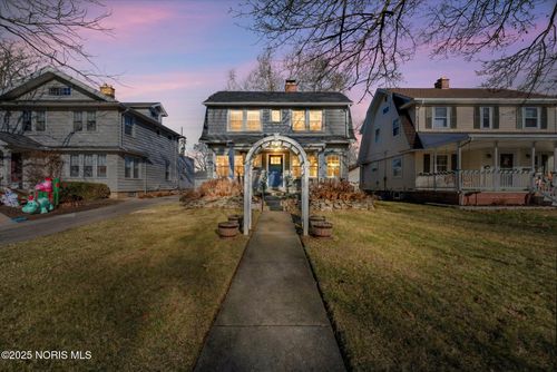 2752 Medford Dr, Toledo, OH, 43614-4423 | Card Image