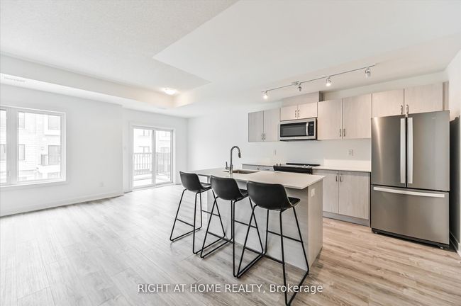 36 Nordic Lane, House attached with 2 bedrooms, 3 bathrooms and 1 parking in Whitchurch Stouffville ON | Image 4