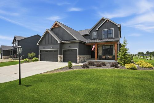 3103 Whispering Brook Ln, Valparaiso, IN, 46385-2101 | Card Image