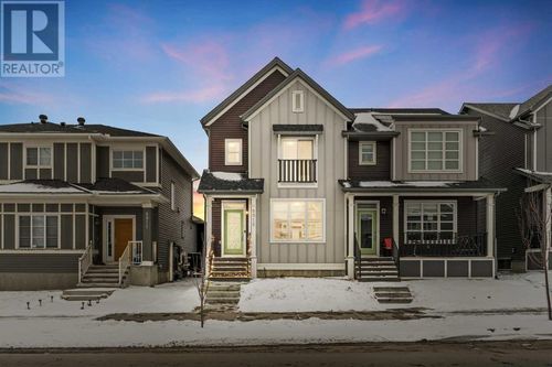 8915 46 St Ne, Calgary, AB, T3J0X6 | Card Image