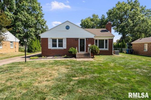 1870 25th Avenue Ct, Moline, IL, 61265-6908 | Card Image