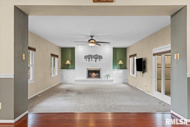 2207 W Iles Ave, House other with 3 bedrooms, 2 bathrooms and null parking in Springfield IL | Image 7