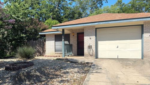 137 Cibolo Creek Dr, Boerne, TX, 78006-3216 | Card Image