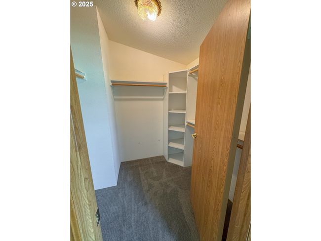 UNIT-13 - 3355 N Delta Hwy, House other with 3 bedrooms, 2 bathrooms and null parking in Eugene OR | Image 6