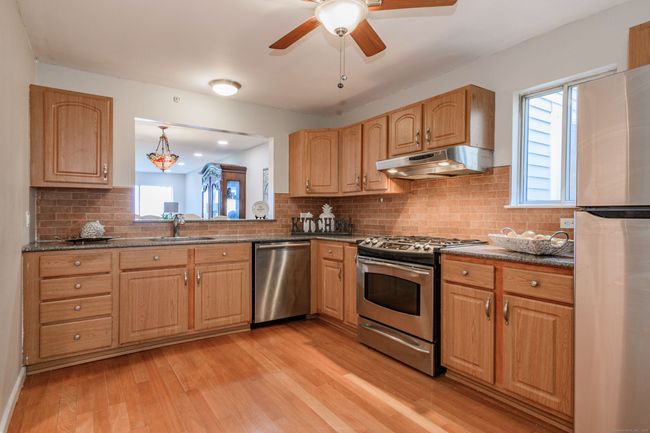 APT-110 - 1 Mansfield Grove Rd, Condo with 2 bedrooms, 2 bathrooms and null parking in East Haven CT | Image 22