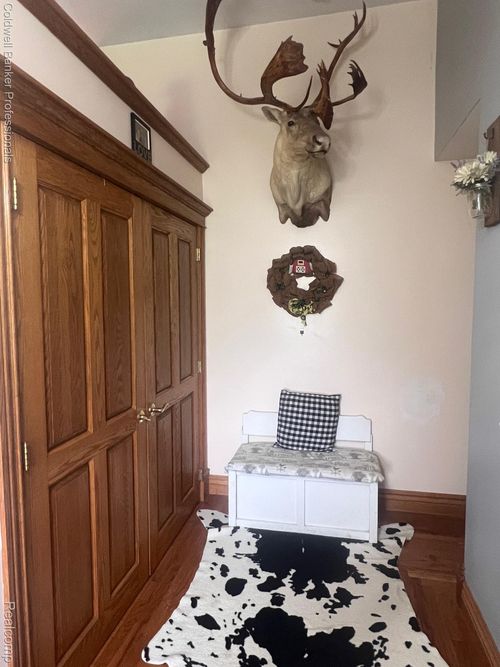 132 W Lansing Rd, Morrice, MI, 48857-8751 | Card Image