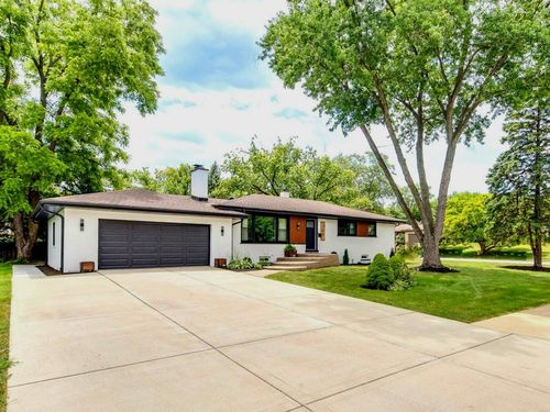 525 Bunning Dr, Downers Grove, IL, 60516-1432 | Card Image