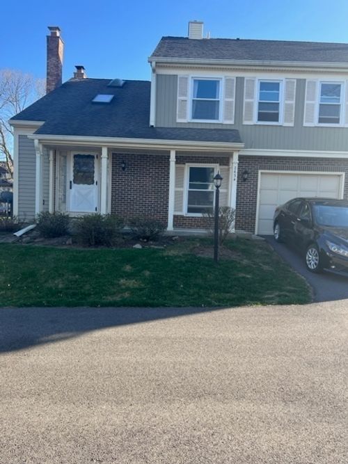 84-2634 College Hill Cir, Schaumburg, IL, 60173-5753 | Card Image