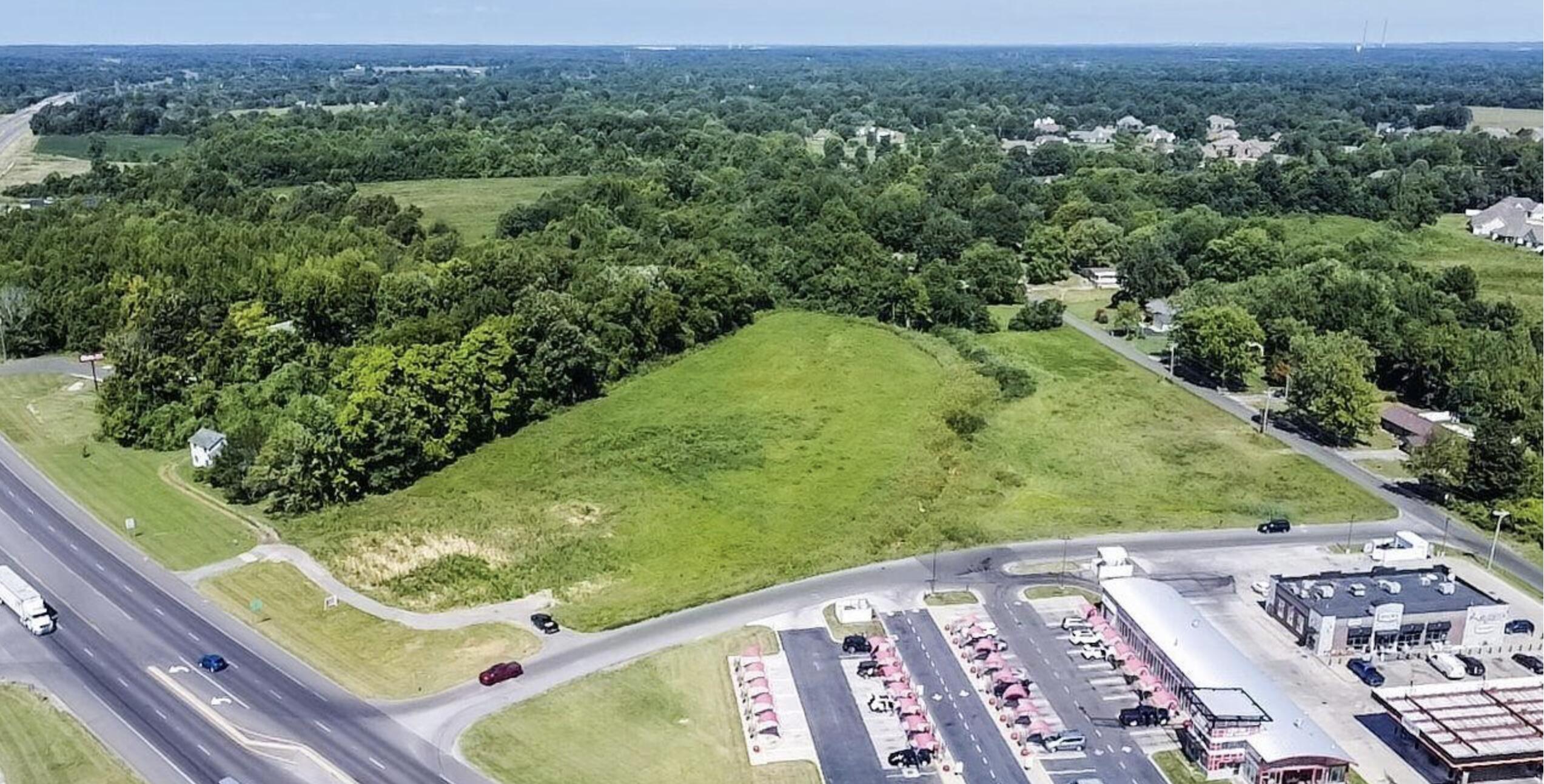 Land in Paducah 4