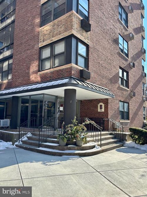 b-80 W Baltimore Ave, LANSDOWNE, PA, 19050-2144 | Card Image