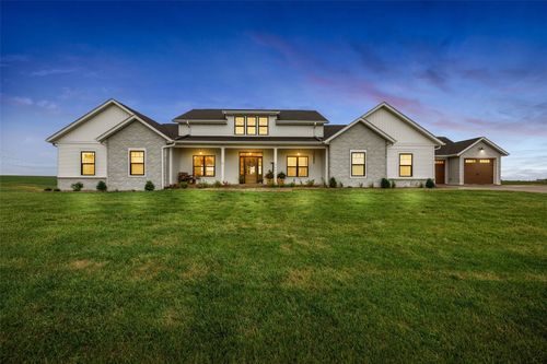 1904 Charles Ave, West Branch, IA, 52358-8501 | Card Image