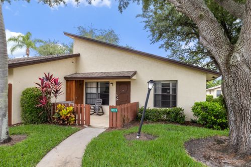 8019 Se Villa Cir, Hobe Sound, FL, 33455-2044 | Card Image