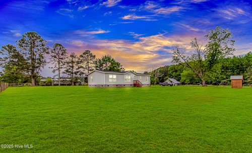 198 Kinlaw Dr, Tabor City, NC, 28463-7542 | Card Image