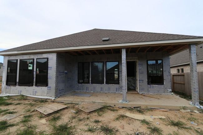 12327 Sweet Gum Dr, House other with 4 bedrooms, 3 bathrooms and 3 parking in Mont Belvieu TX | Image 6