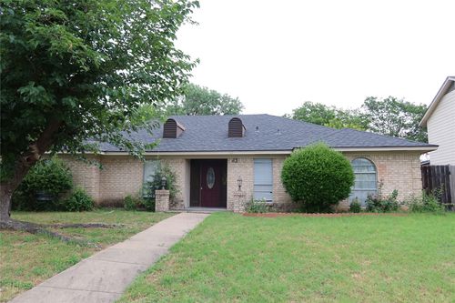 113 S Spring Creek Dr, Richardson, TX, 75081-4713 | Card Image