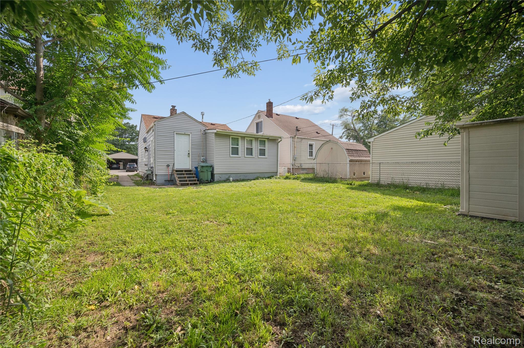 Residential in Lincoln Park 5