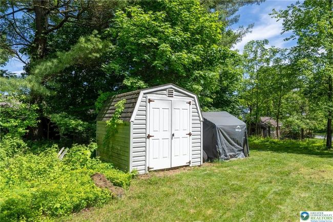 7112 Howell Ter, House other with 4 bedrooms, 2 bathrooms and null parking in Stroudsburg PA | Image 31