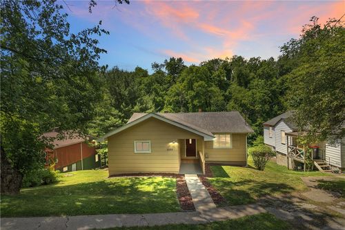 5095 Keiners Ln, Robinson Twp, PA, 15205 | Card Image