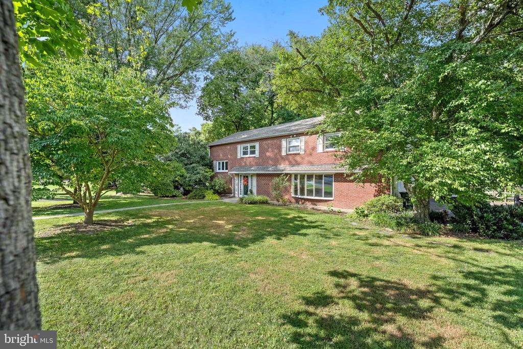 Wingate Rd, Huntingdon Valley, PA 19006