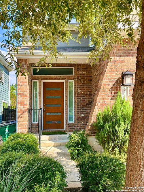7206 Crandower Ct, Austin, TX, 78741-6662 | Card Image