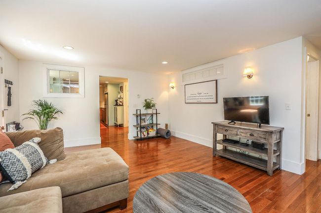 19 Main St, House other with 3 bedrooms, 4 bathrooms and null parking in New Ipswich NH | Image 22