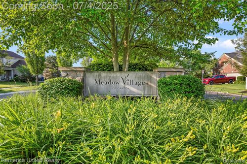 46998 Sherwood Ct, Canton, MI, 48188-2216 | Card Image