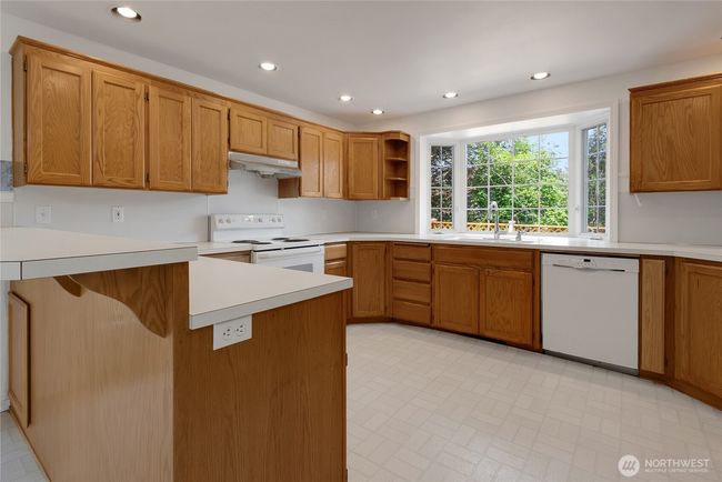 19517 Whiteman Cove Rd Sw, House other with 3 bedrooms, 3 bathrooms and 4 parking in Longbranch WA | Image 14