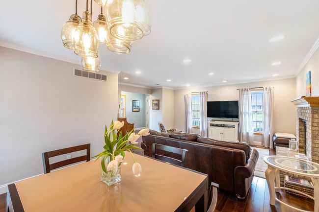2352 Stepping Stone Pass, House other with 4 bedrooms, 3 bathrooms and null parking in Flushing MI | Image 8