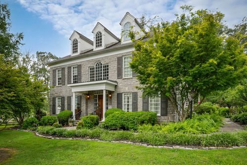 120 Ginkgo Dr, Mcminnville, TN, 37110-7496 | Card Image