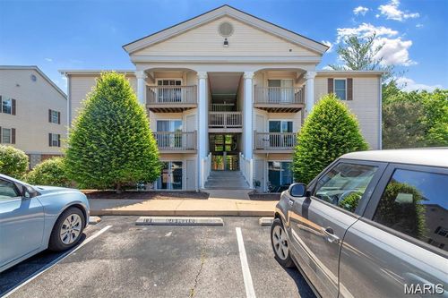 apt-b-757 Ridgeside Dr, Ballwin, MO, 63021-7779 | Card Image