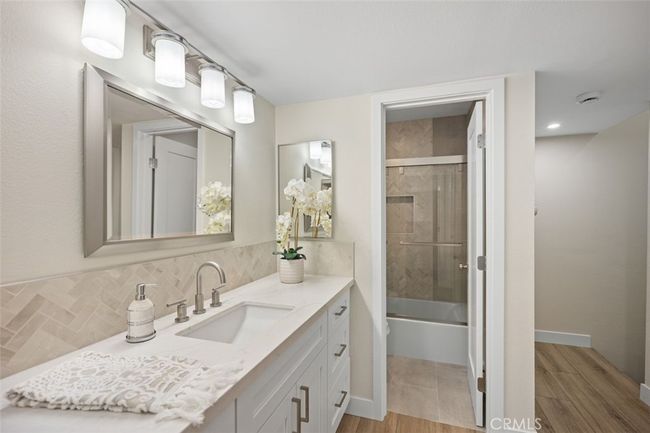 UNIT-77 - 25761 Le Parc, Condo with 1 bedrooms, 2 bathrooms and 2 parking in Lake Forest CA | Image 33