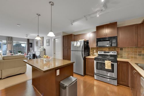 310-2955 Diamond Cres, Abbotsford, BC, V2T2L5 | Card Image