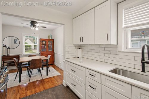 25356 Ivanhoe, Redford, MI, 48239-3413 | Card Image