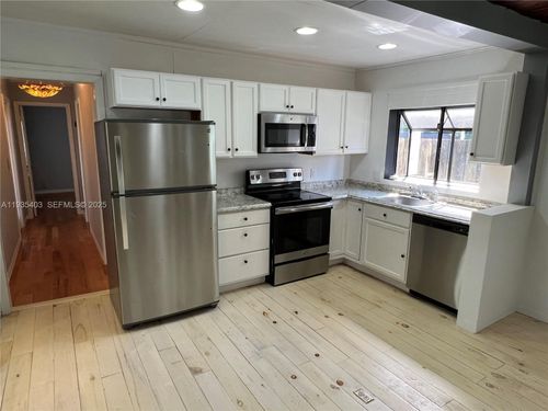 0-606 Sw 11th St, Fort Lauderdale, FL, 33315-1236 | Card Image