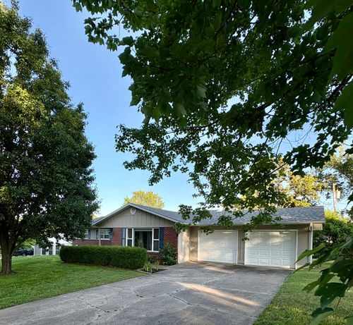 311 Crestwood Dr, Neosho, MO, 64850-2630 | Card Image