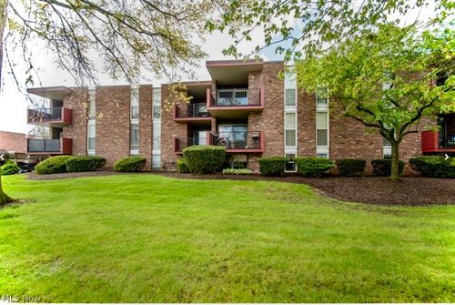 3000 N River Rd Ne, Warren, OH, 44483-3078 | Card Image