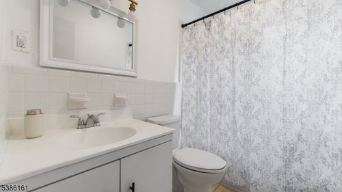 341 Trotting Rd, Union, NJ, 07083-8017 | Card Image