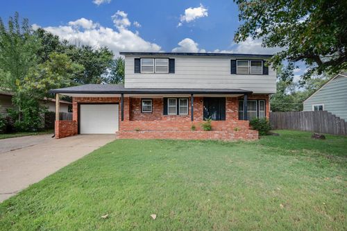 541 Trotter St, Maize, KS, 67101-9648 | Card Image