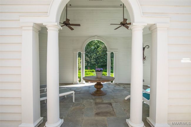 Covered back area/gazebo | Image 41