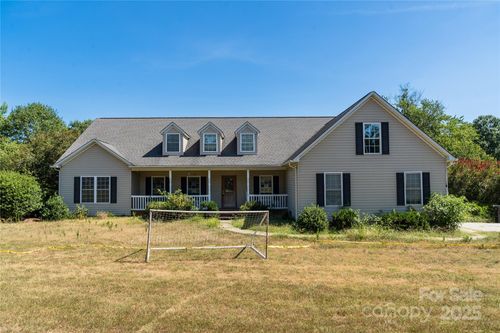 1060 Moss Lake Dr, Clover, SC, 29710-8609 | Card Image