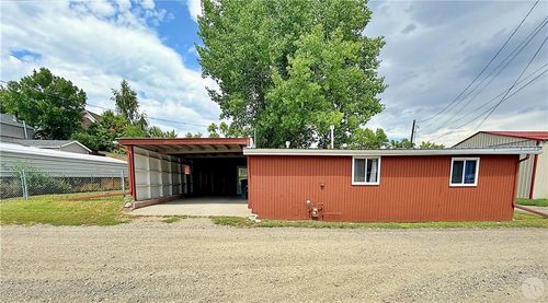 211 E 1st Ave N, Columbus, MT, 59019-7281 | Card Image