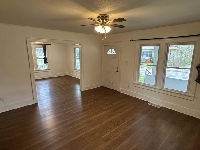 1014 Superior St, House other with 2 bedrooms, 1 bathrooms and null parking in Benton Harbor MI | Image 10