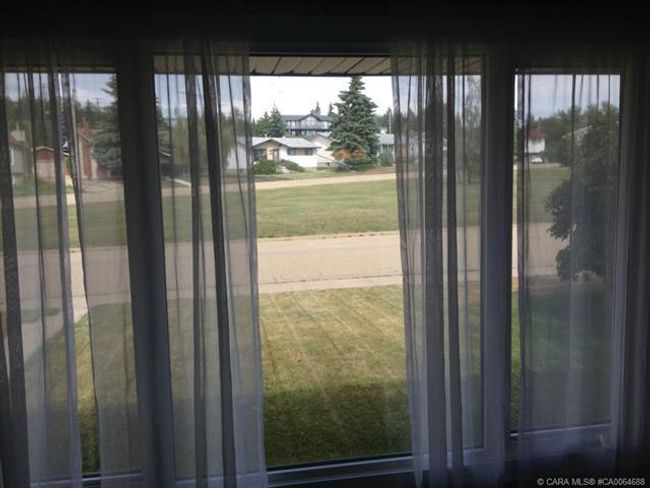 18 Robinson Place, House other with 3 bedrooms, 3 bathrooms and 6 parking in Bashaw AB | Image 13