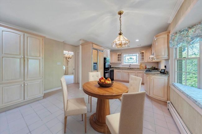 KITCHEN VIRTUALLY STAGED | Image 19