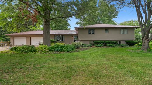 6754 E Il Route 64, CHANA, IL, 61015-9634 | Card Image