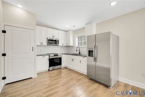 1904 Ridgemont Rd, Richmond, VA, 23224-8112 | Card Image