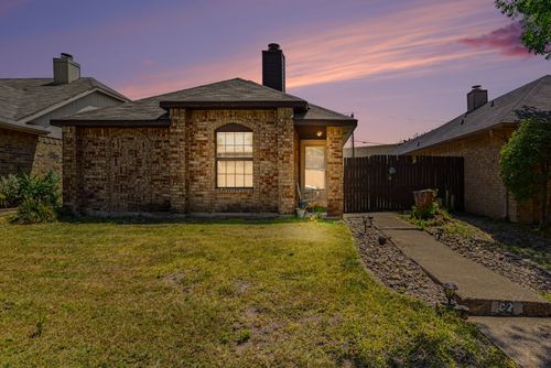 1024 Old Barn Ln, Mesquite, TX, 75149-6818 | Card Image