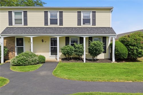 97 Springwood Dr, Webster, NY, 14580-2811 | Card Image