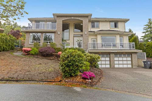 15929 113a Ave, Surrey, BC, V4N1R6 | Card Image