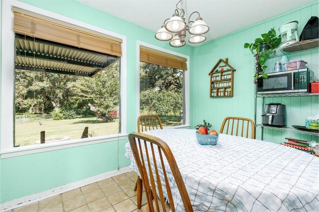 12 Creekwood Dr, House other with 3 bedrooms, 2 bathrooms and 3 parking in Schulenburg TX | Image 23